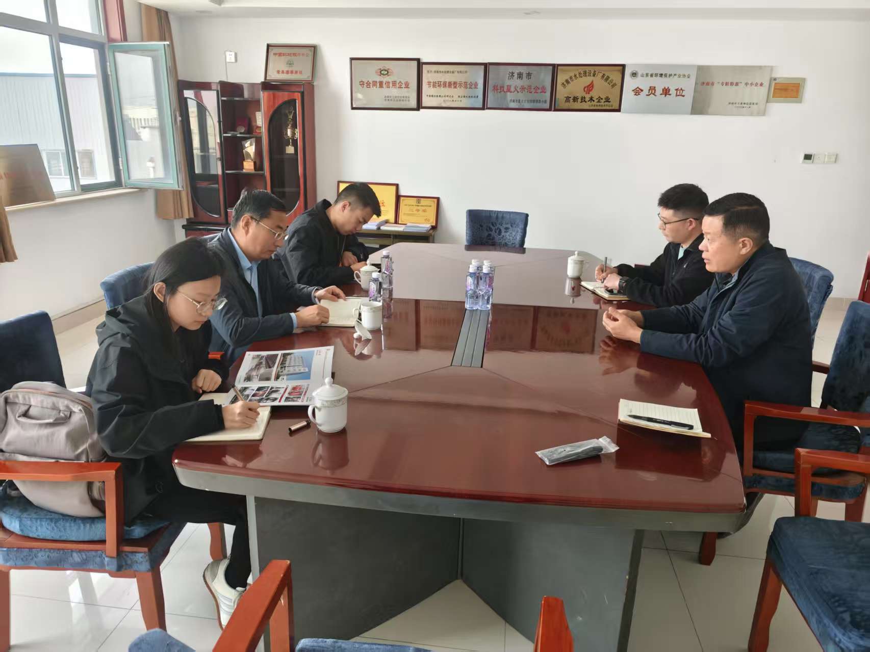 济南市工业和信息化局以及天桥区分局领导到安润调研指导工作